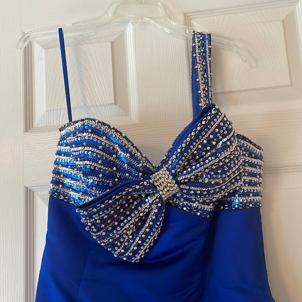 JOVANI satin blue mermaid evening gown with one shoulder embellished bow detail - Picture 2 of 5